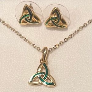 CelticTrinity Knot Necklace With Matching Earrings/ Solvar